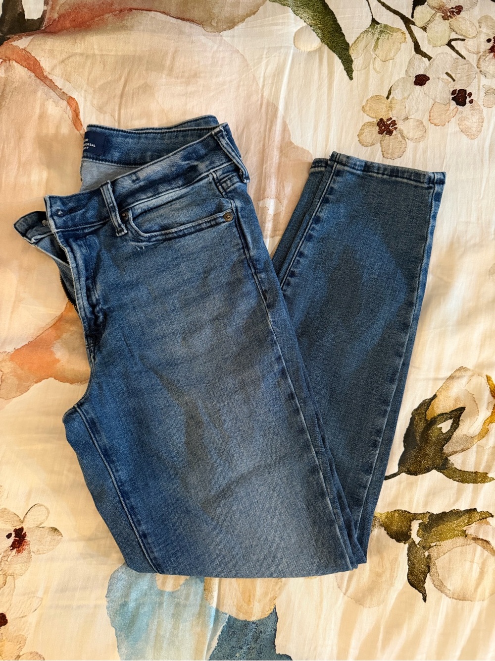 GAP Women's Skinny Stretch Jeans in Medium Blue Wash 10/30